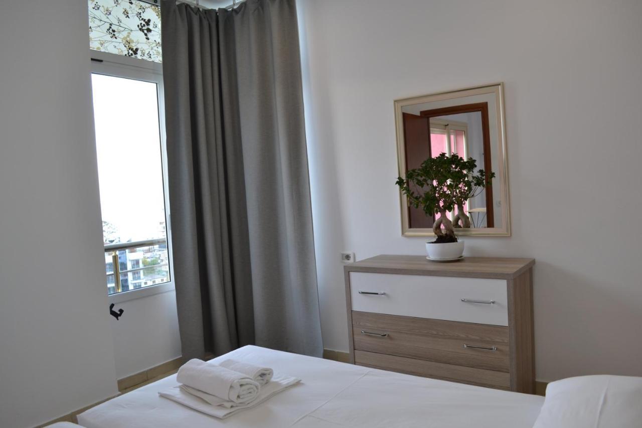 Seaview Penthouse 2 Bedrooms Apartment & Box Garage Vlorë Eksteriør billede