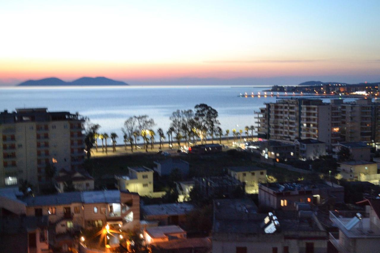 Seaview Penthouse 2 Bedrooms Apartment & Box Garage Vlorë Eksteriør billede