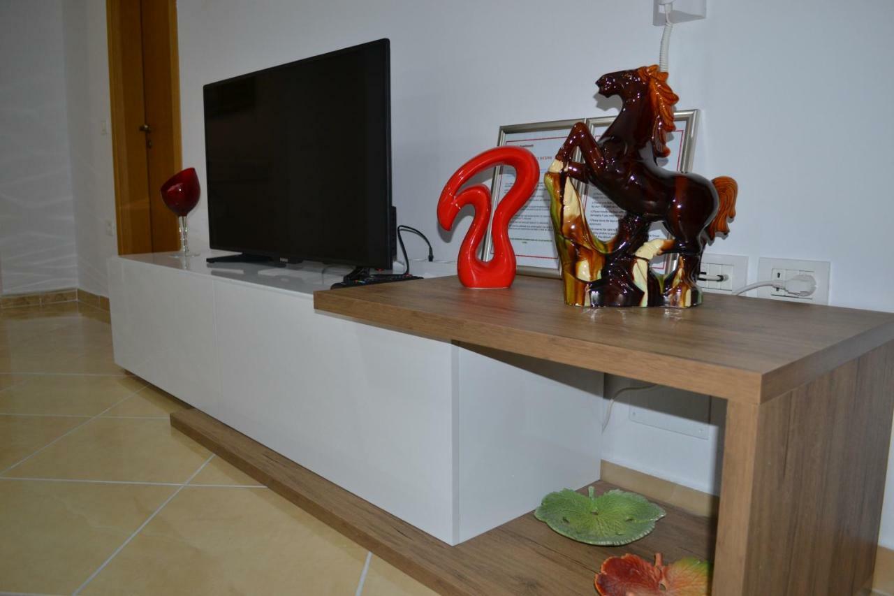 Seaview Penthouse 2 Bedrooms Apartment & Box Garage Vlorë Eksteriør billede
